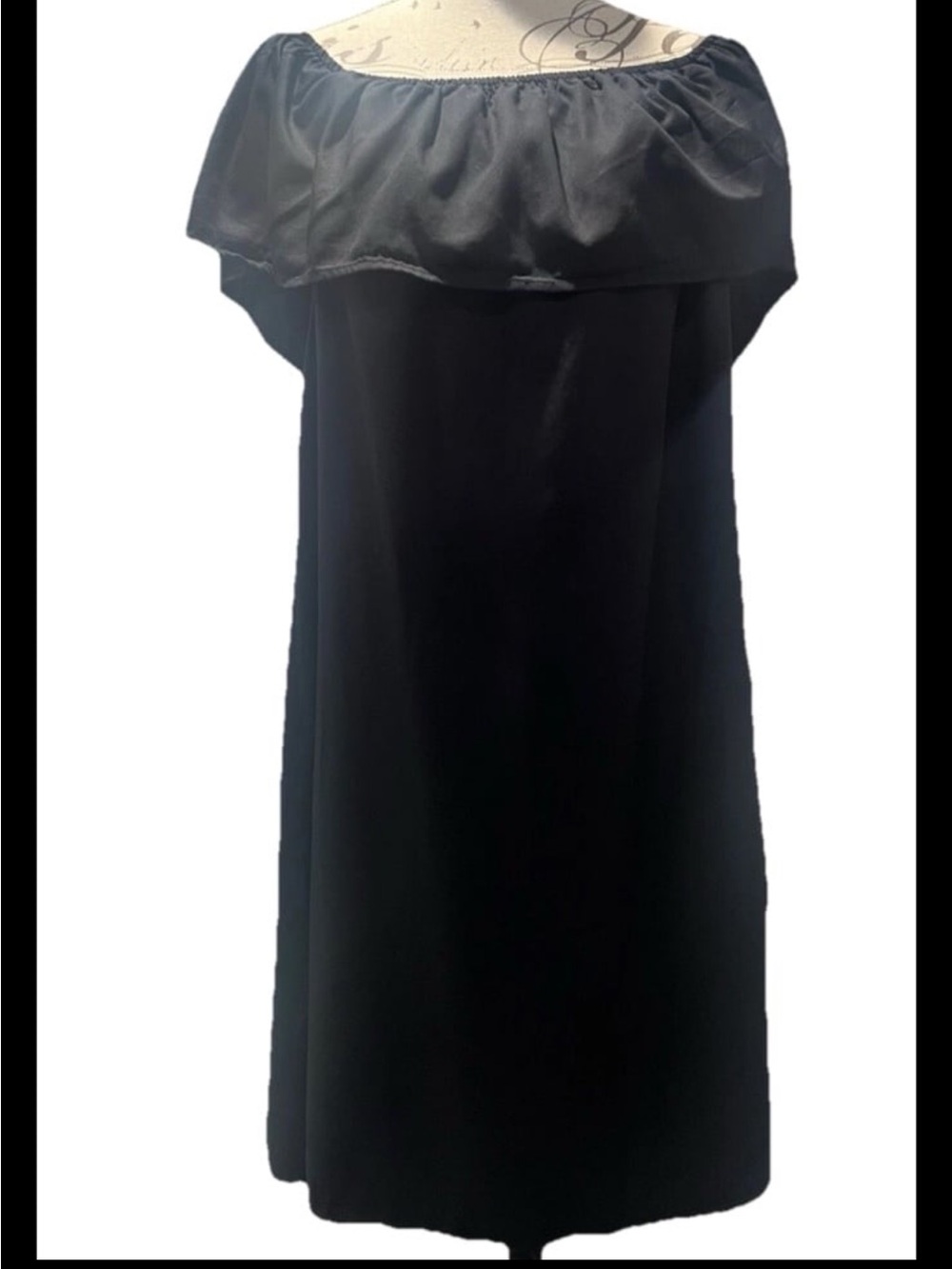 Apt 9 Black Off Shoulder Flounce
Ruffle Shift Dress Women’s Size XXL
